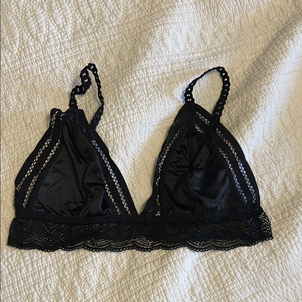 💕Free bundle add on dynamite bralette